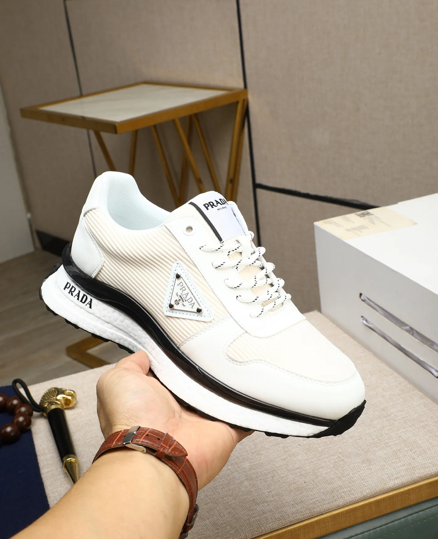 Men's shoes💰460🌹🌹[PRADA—Prada] latest model🙈original replica! 👟👟👟Available here. The workmanship is top-notch. The upper is made of Italian 🇮🇹Imported calfskin. ❗️Breathable genuine leather lining @Suitable for travel. The original version has an enlarged engraved sole, making it suitable for all kinds of travels, showing low-key luxury. Let quality speak for itself. Color: Size: 38-44